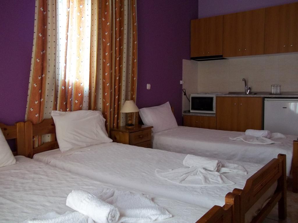 Epikoureios Apollon Hotel Andritsaina Exterior photo